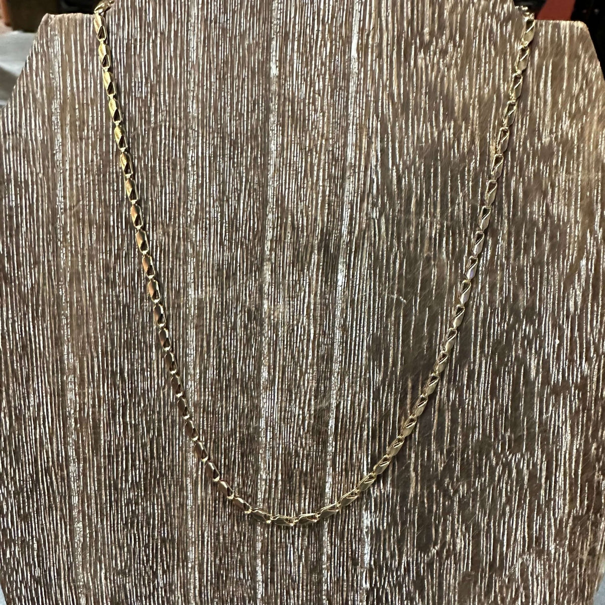 15 Inch Hook Link with Detail Gold Fashion Necklace with 3 Inch Extender - Country Lace Boutique