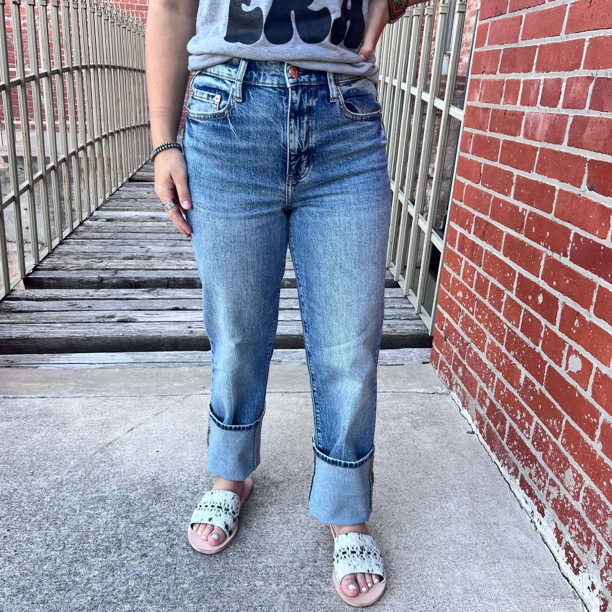 Sundaze Brooklyn Medium Wash Vintage High Rise Straight Daze Jeans - Country Lace Boutique