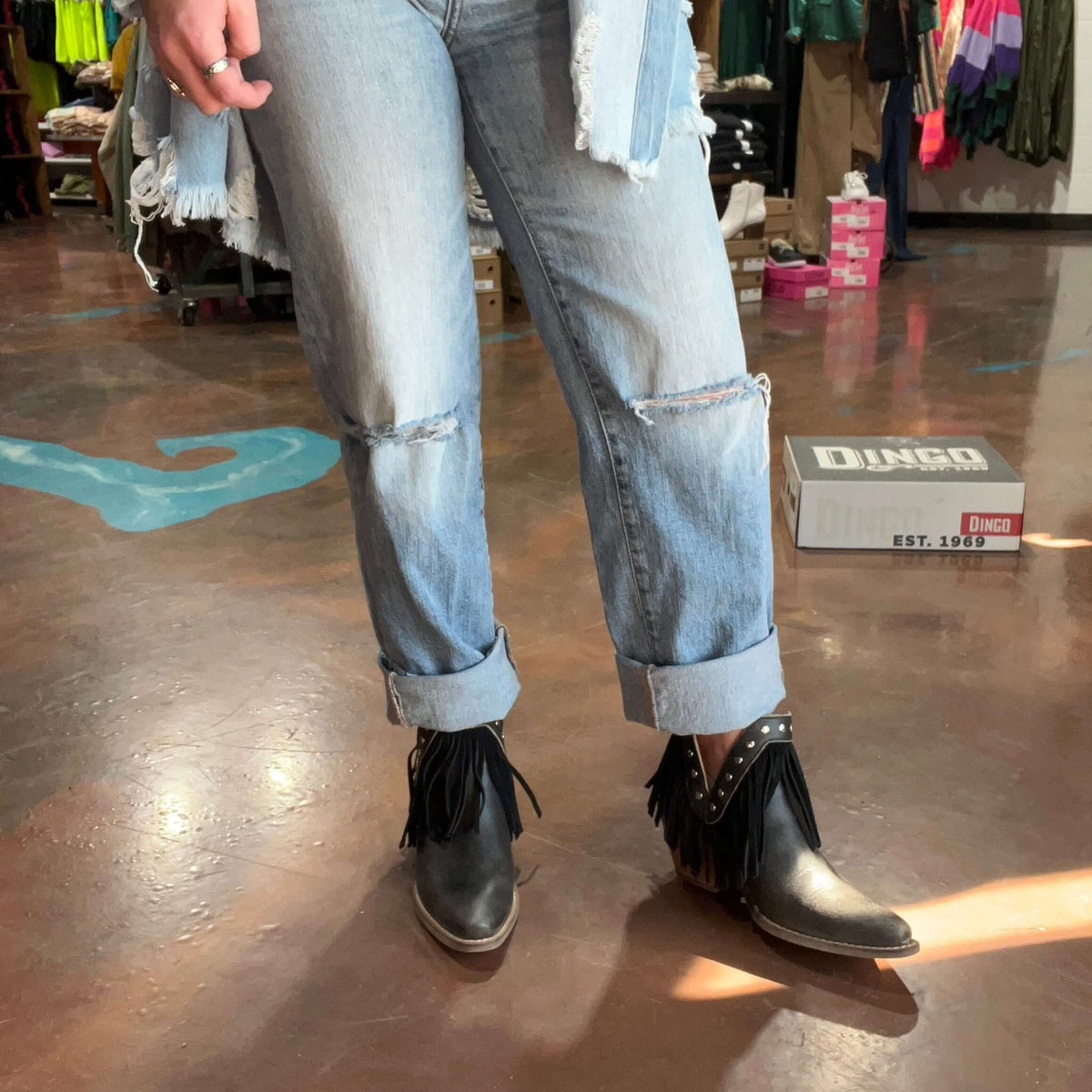 FINE N' DANDY Black LEATHER Dingo BOOTIE size 8