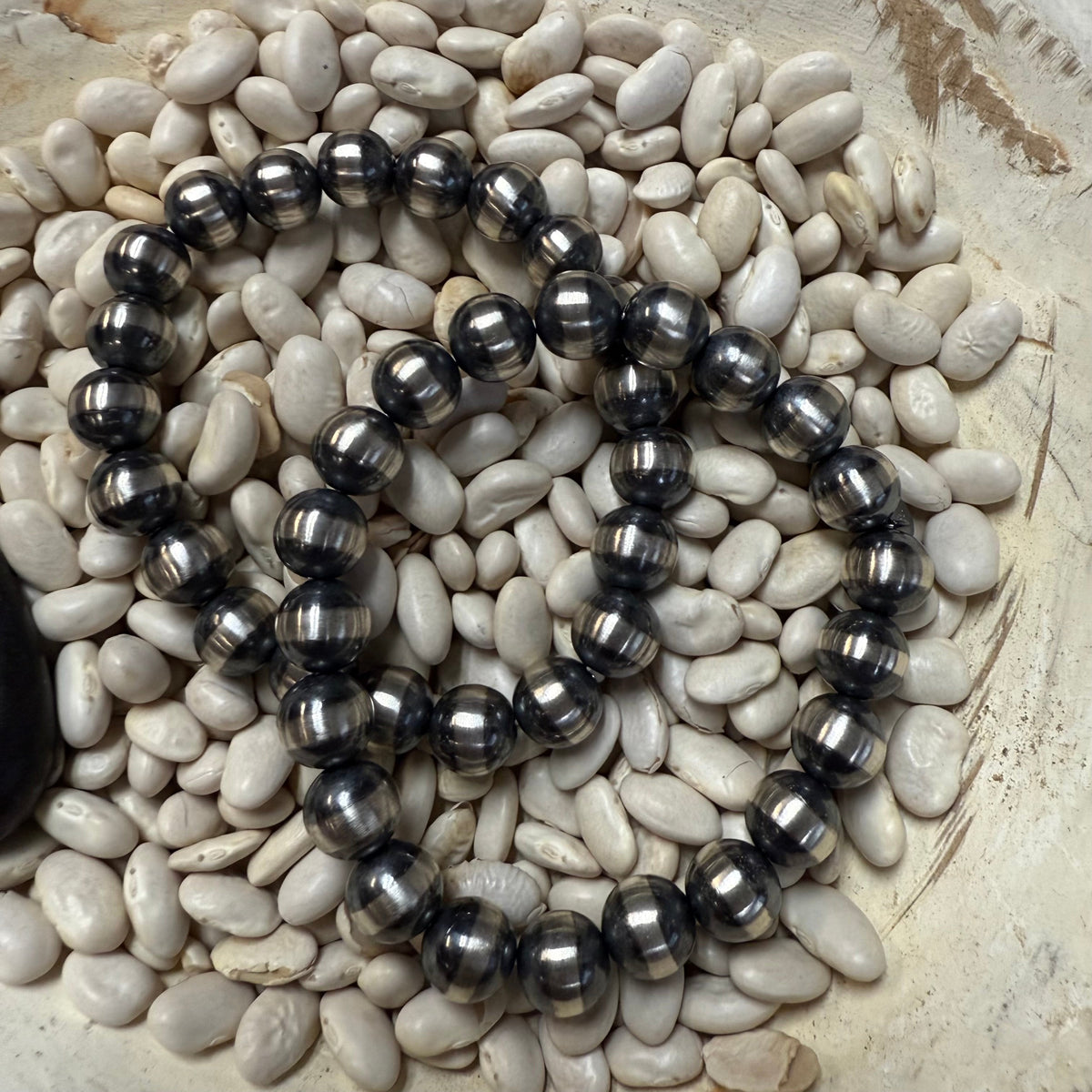 10mm Navajo Pearl Stretchy Genuine Bracelet