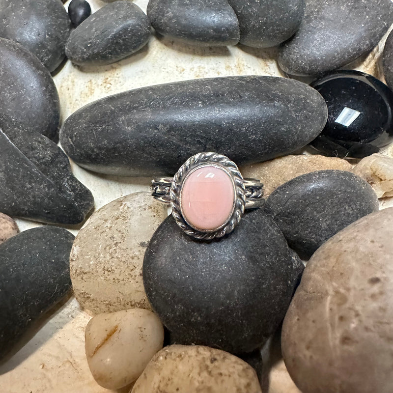 Dainty Oval Pink Conch with Rope Detail Genuine Ring