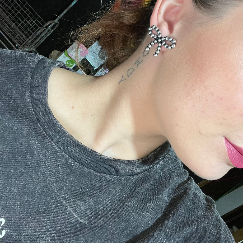 Bow Fake Navajo Pearl Post Fashion Earring