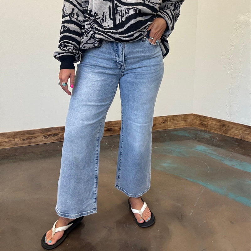 Light Wash Risen Crop Tummy Control Jeans