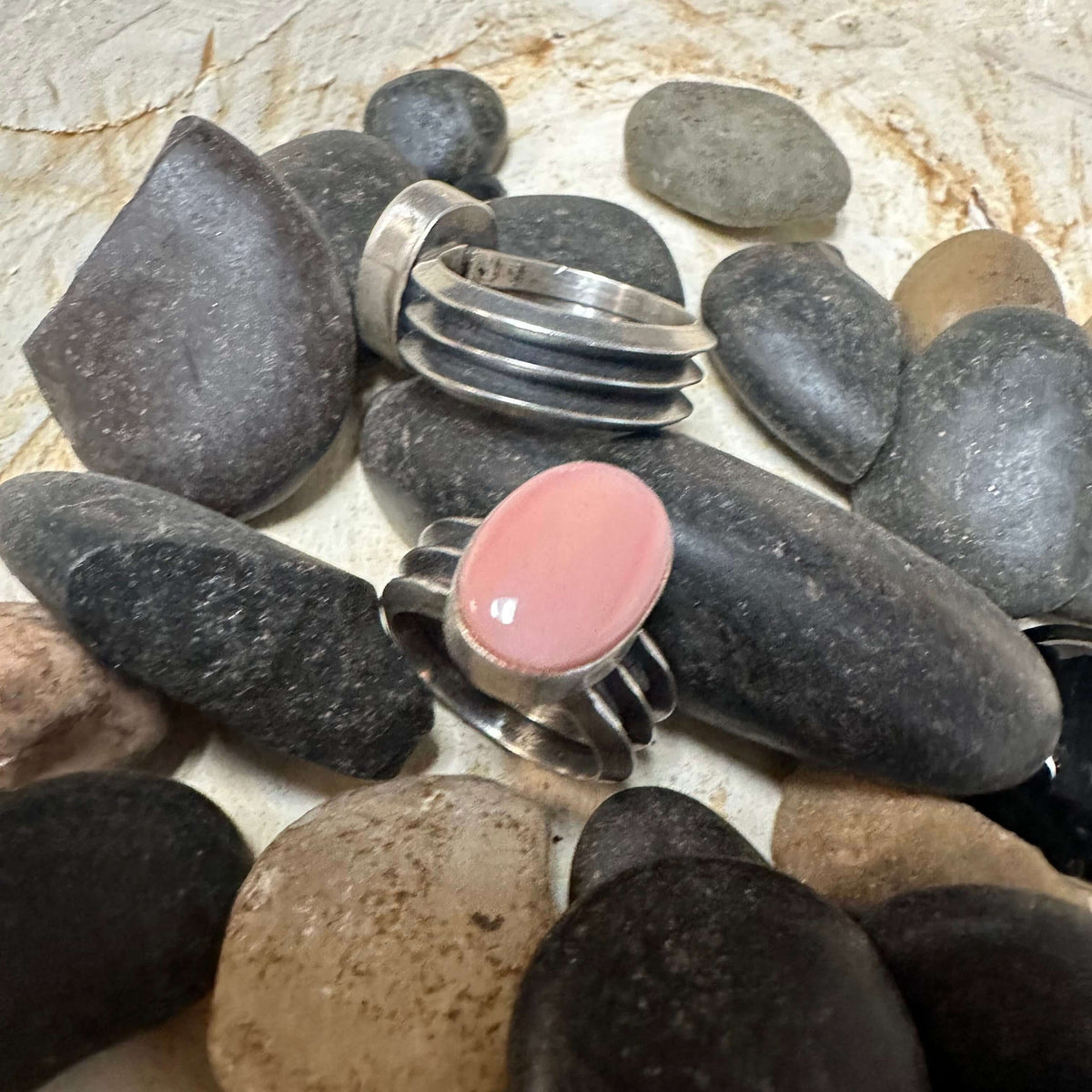 Oval Pink Conch with Patina Band Sterling Silver Ring