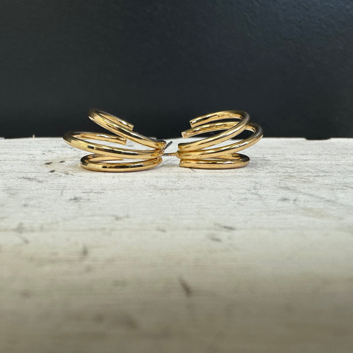 Pair of gold spiral earrings 