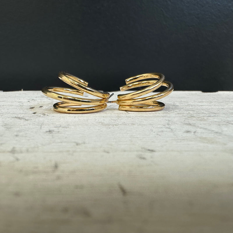 Pair of gold spiral earrings 
