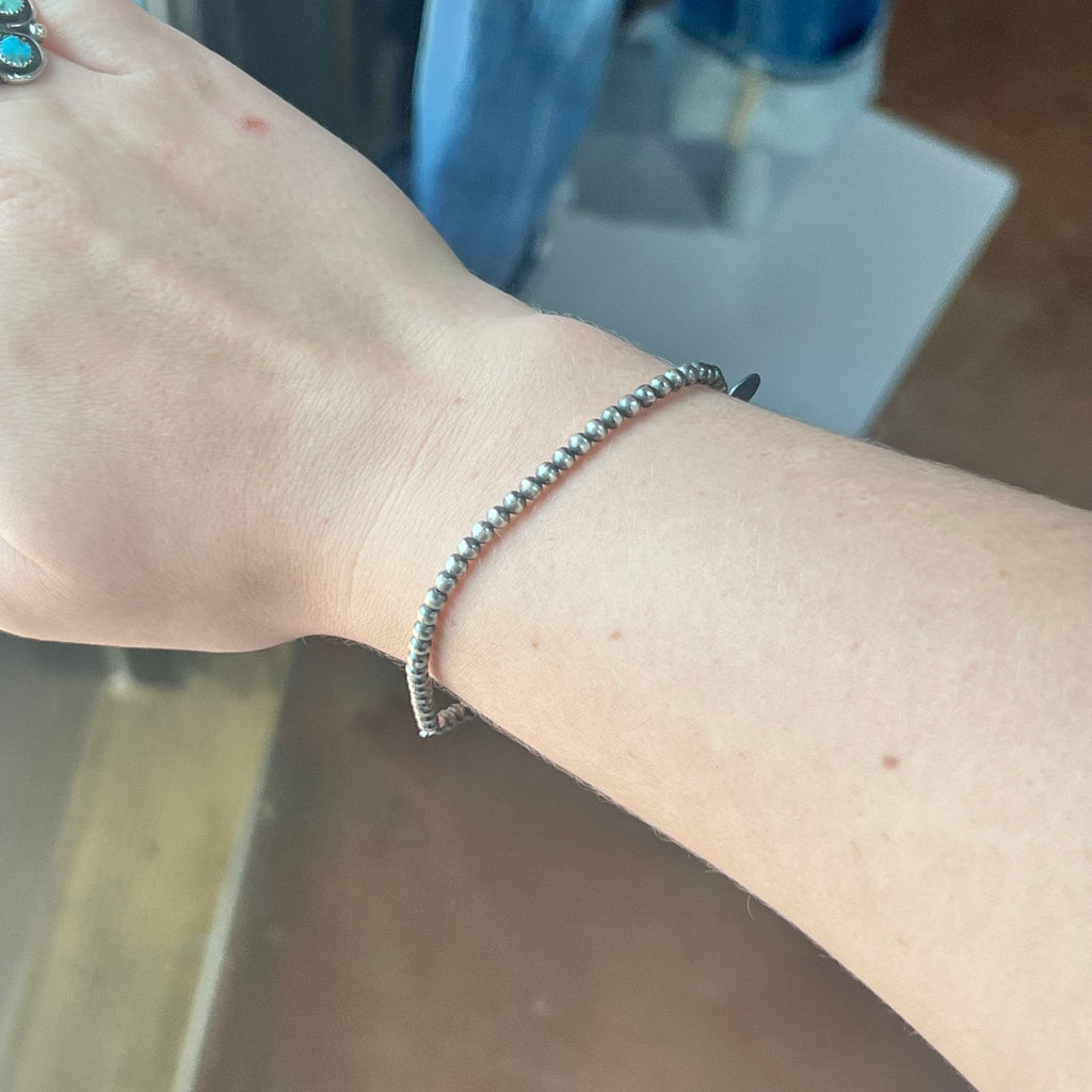 3mm Navajo Pearl Stretchy  Sterling Silver Bracelet