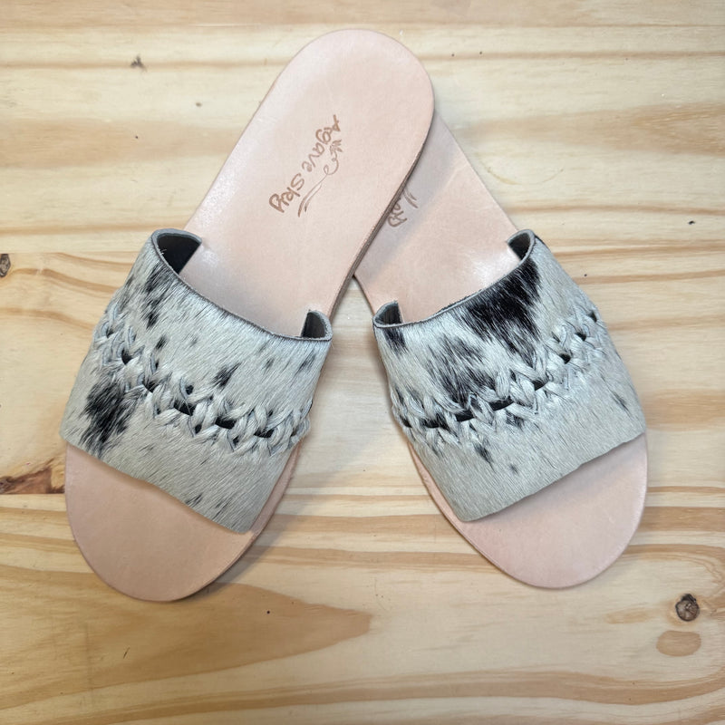 Woven Salt & Pepper Cowhide Agave Sky Sandal size 7