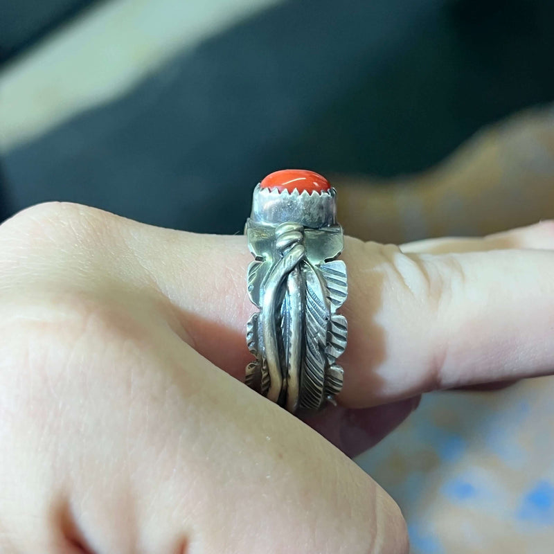 Feather Detailed Band with Red Stone Sterling Silver Ring