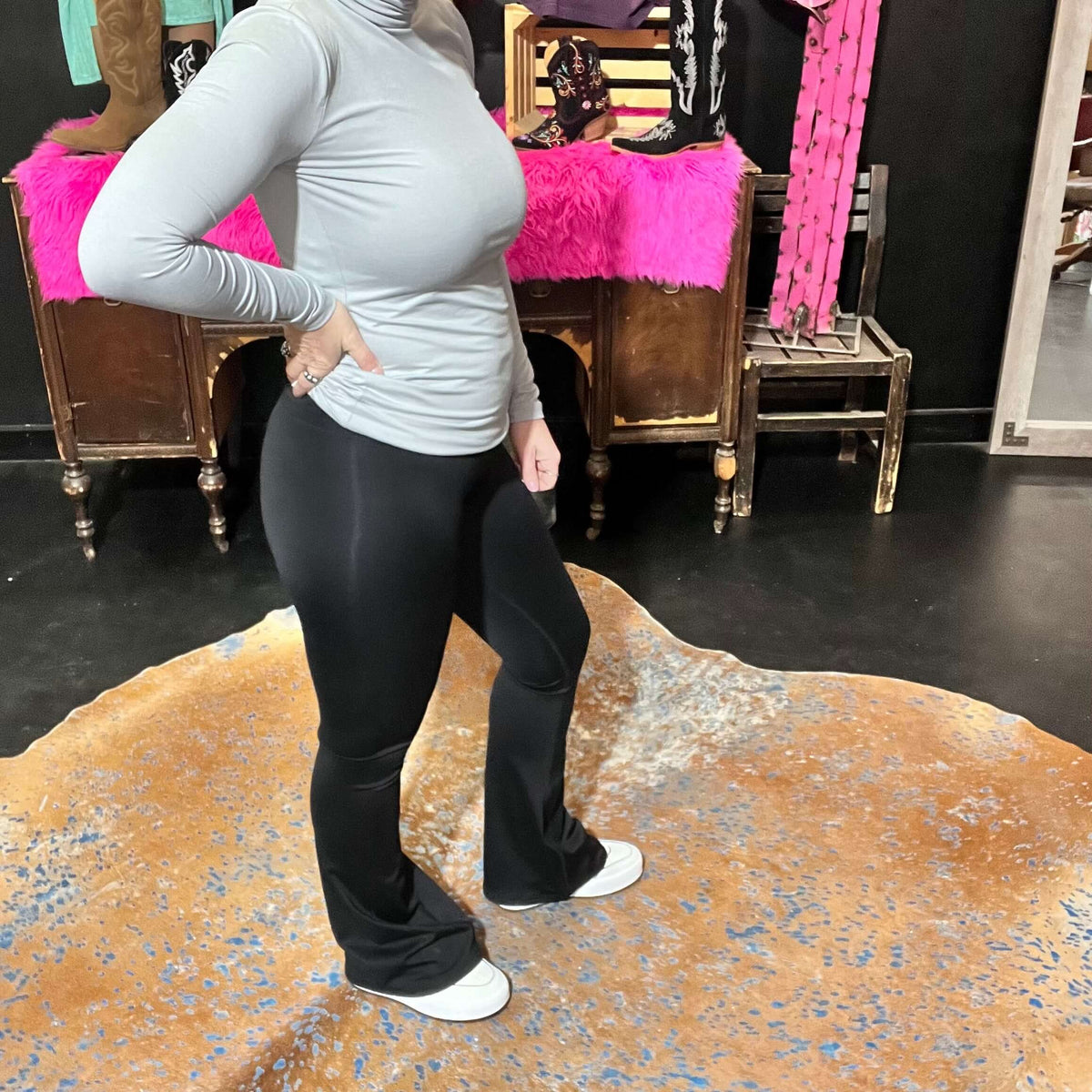 Venice Crossover Waist Yoga Pants Black Mono B.
