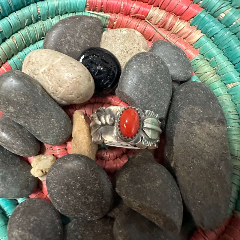 Feather Detailed Band with Red Stone Sterling Silver Ring