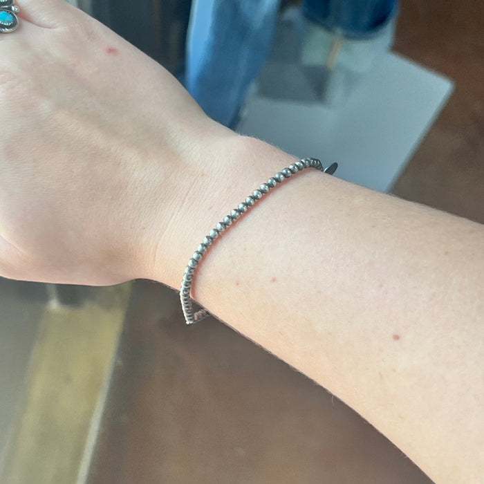 3mm Navajo Pearl Stretchy Genuine Bracelet