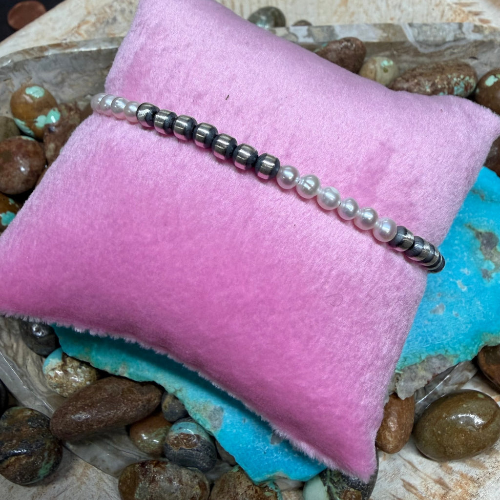7 inch 4mm Navajo Pearl & Fresh Water Pearls Patterned Sterling