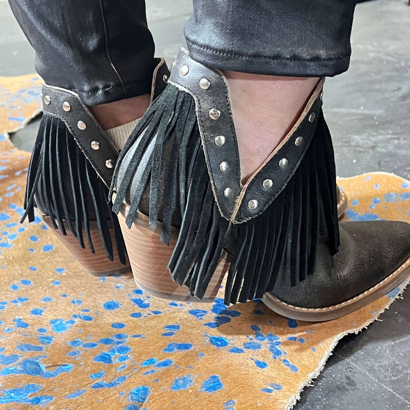 FINE N' DANDY Black LEATHER Dingo BOOTIE size 8