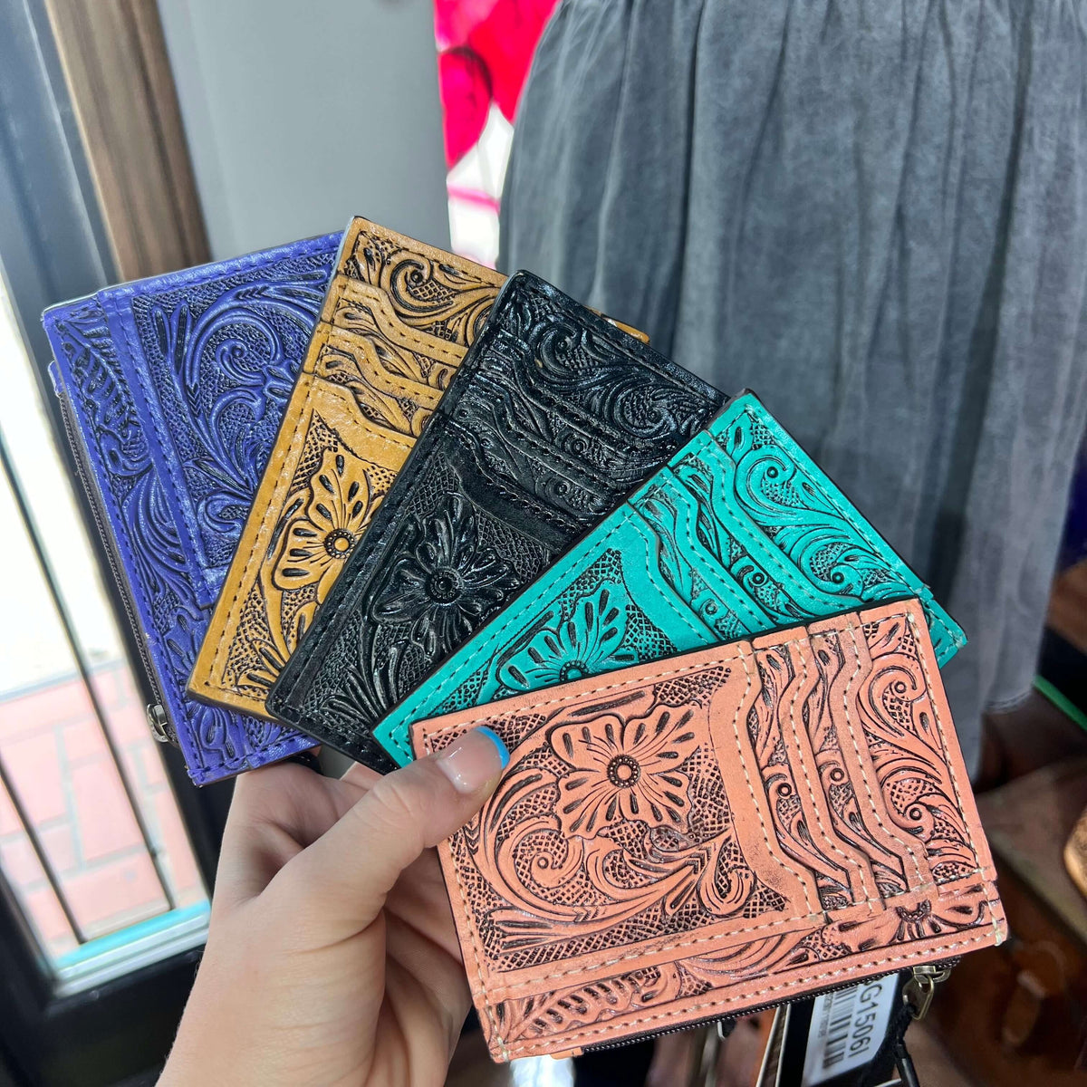 Natural Tooled Leather Card Holder with Zipper
