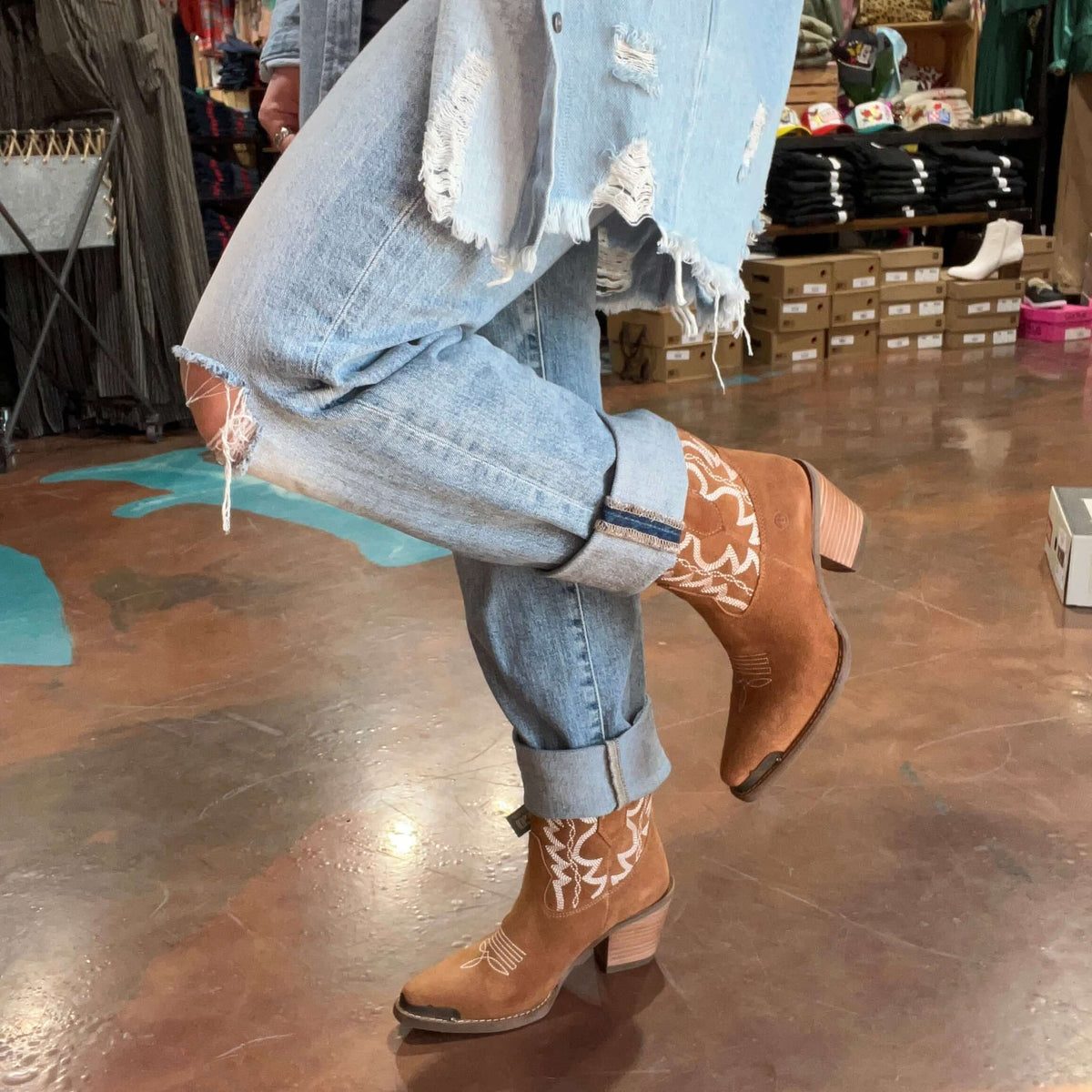 Tan Rough Out Shortie Dingo Joyride Boot