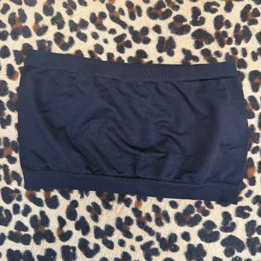 Black Seamless Tube Bra Top