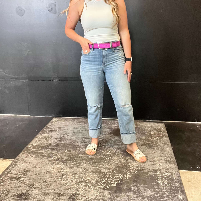 Distressed Knee Straight Daze Jeans / size 27