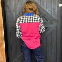  pink, blue, and black pattern 