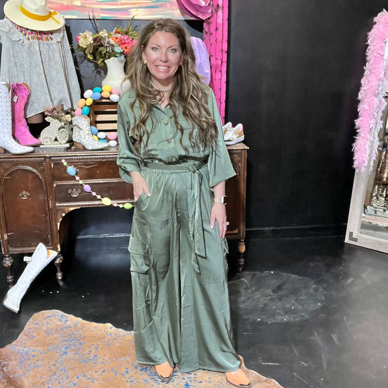 Silky Sage Green 3/4 length sleeve Romper Jumpsuit size large Country Lace Boutique Silky Sage Green 3/4 length sleeve Romper Jumpsuit size large Country Lace Boutique