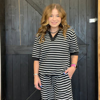 blackandwhitestripecollaredtop