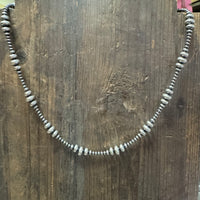 silvernavajopearlpatternnecklace