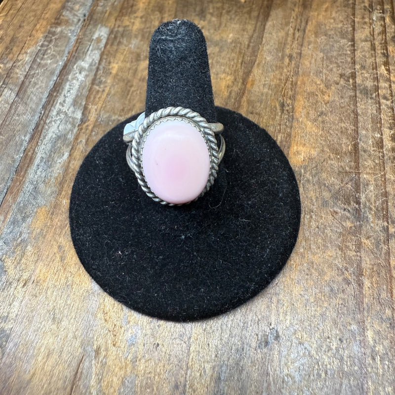 Fat Oval Pink Conch Braided Sterling Silver Ring size 7.5