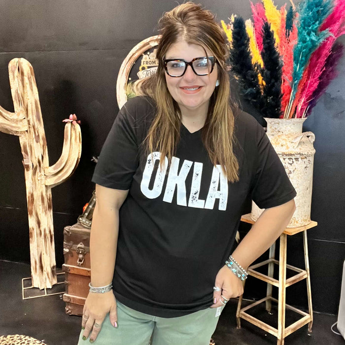 OKLA Black V Neck T-shirt size small