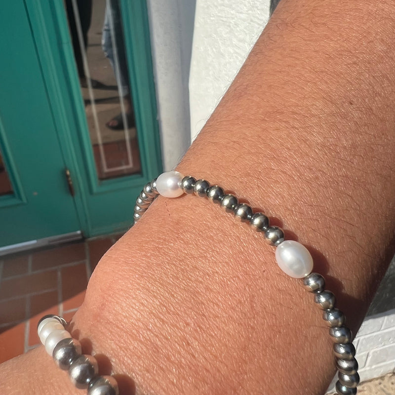 7 1/2 Inch Oval Fresh Pearl Patterned Navajo Pearl Genuine Bracelet