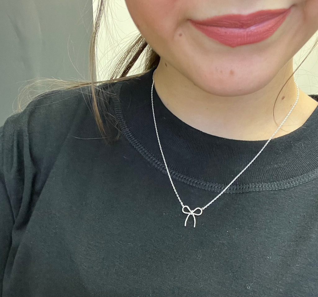 Dainty Silver Bow Fashion Necklace