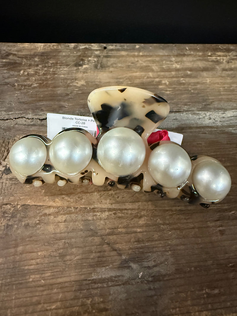 Blonde Tortoise & Pearl Hair Clip