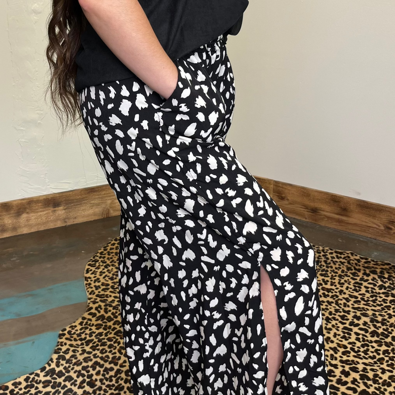  black and white patterned pants 