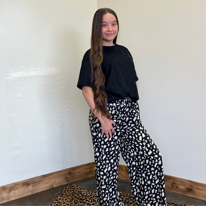  black and white patterned pants 