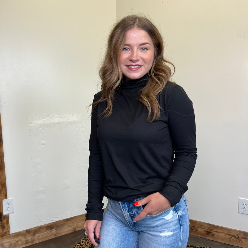 black turtleneck long sleeve