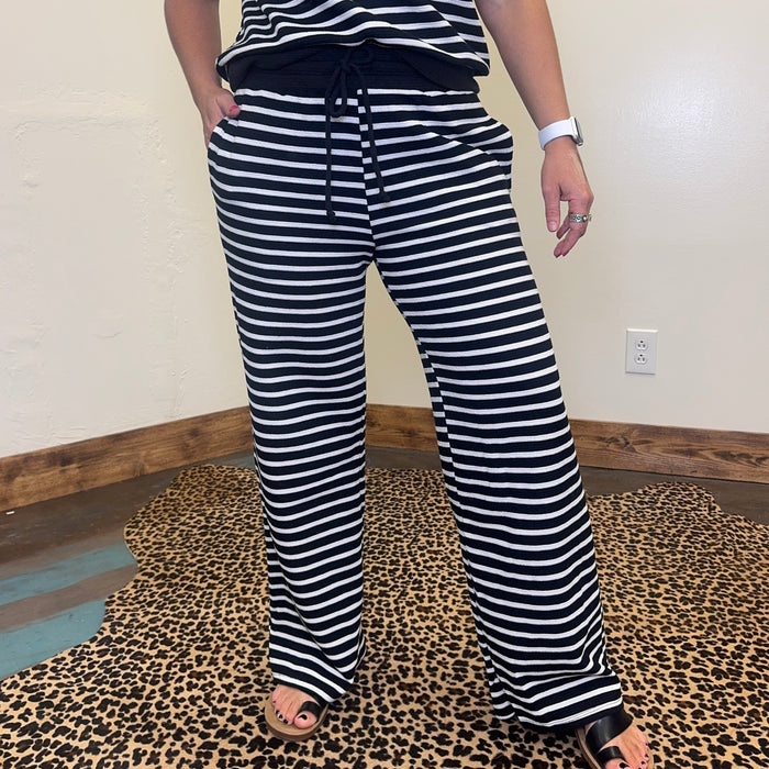 blackandwhitepants