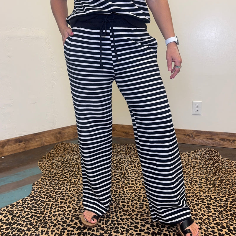 blackandwhitepants