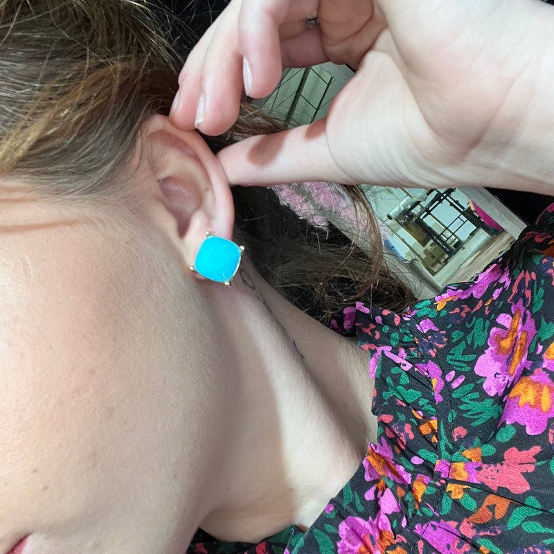 Turquoise Gold Post Stud Fashion Earring