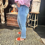 Light_High_Rise-Crop_Straight-Cuffed_Slim_Risen_Jeans2