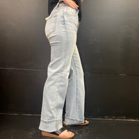 Light Wash High Rise Wide Leg 90's Risen Jeans2