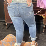 Lightwash Distressed Bottom Judy Blue Skinny Jeans777