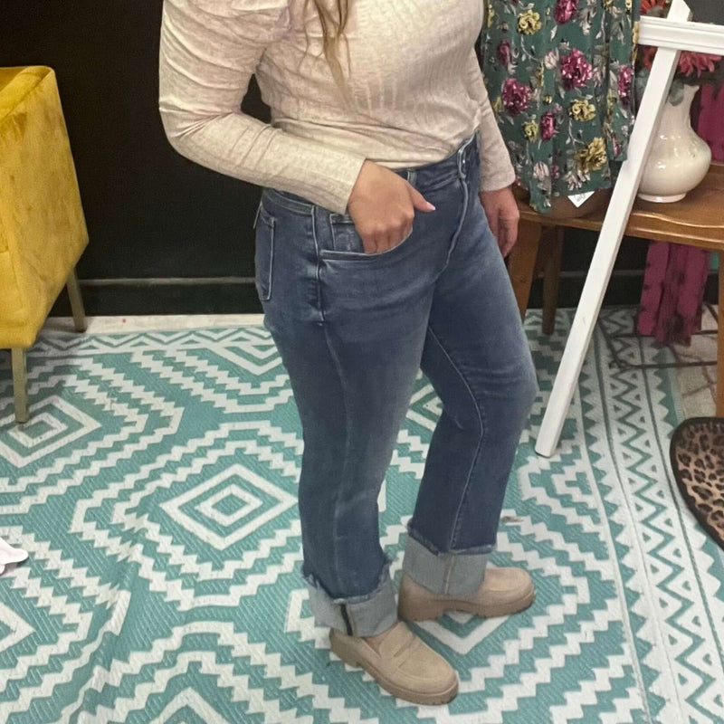 Stone Wash Straight Leg Risen Jeans2