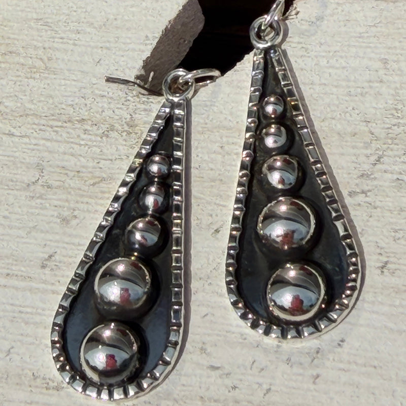 Teardrop Oxidized Ombre Ball Sterling Silver Earring