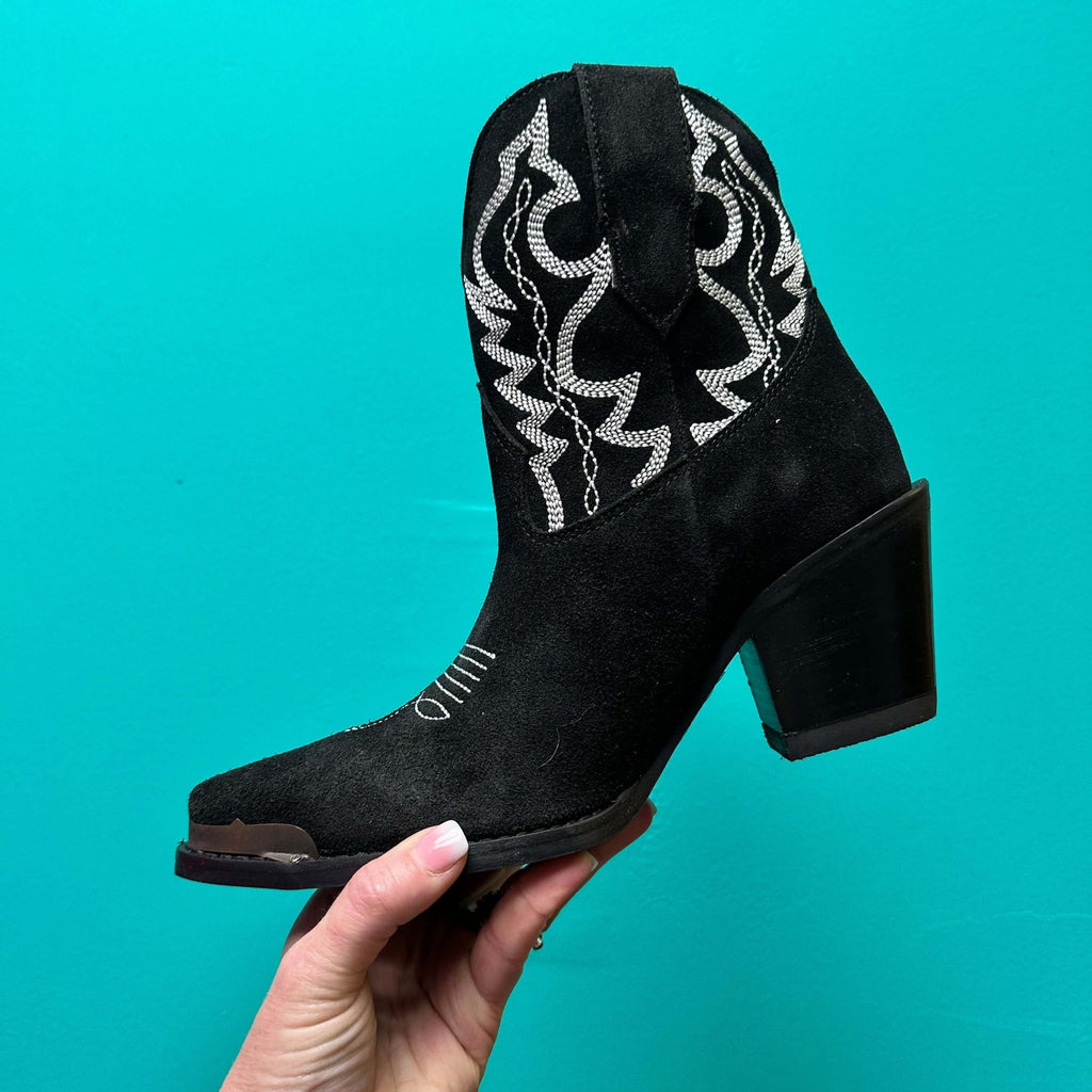 Black Rough Out Shortie Dingo Joyride Boot - Country Lace Boutique