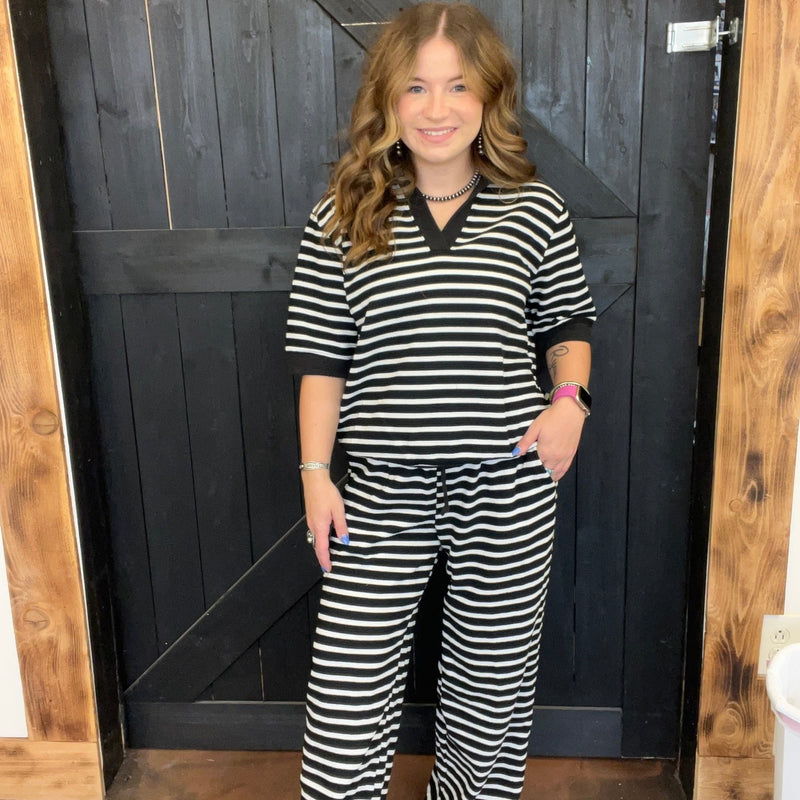 Black & White Knit Striped Short Sleeve V Neck Ribbed Shirt - Country Lace Boutique