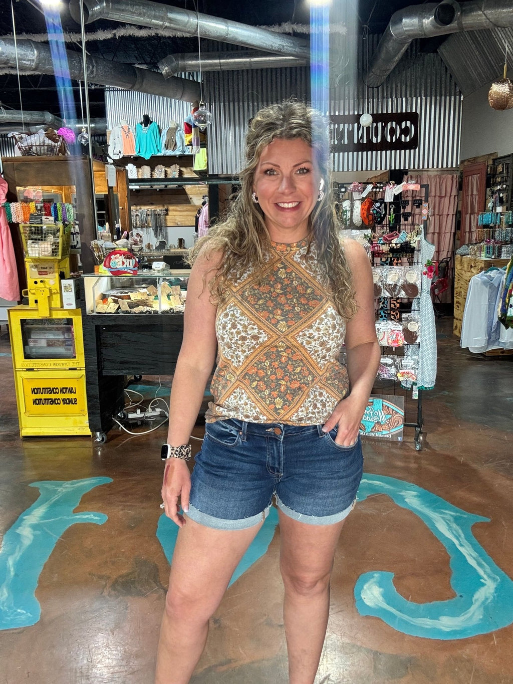 Brown Floral Tank Top Small - Country Lace Boutique