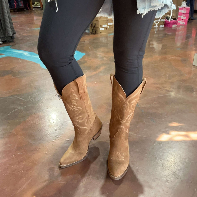 Camel Out West Leather Dingo Boot - Country Lace Boutique