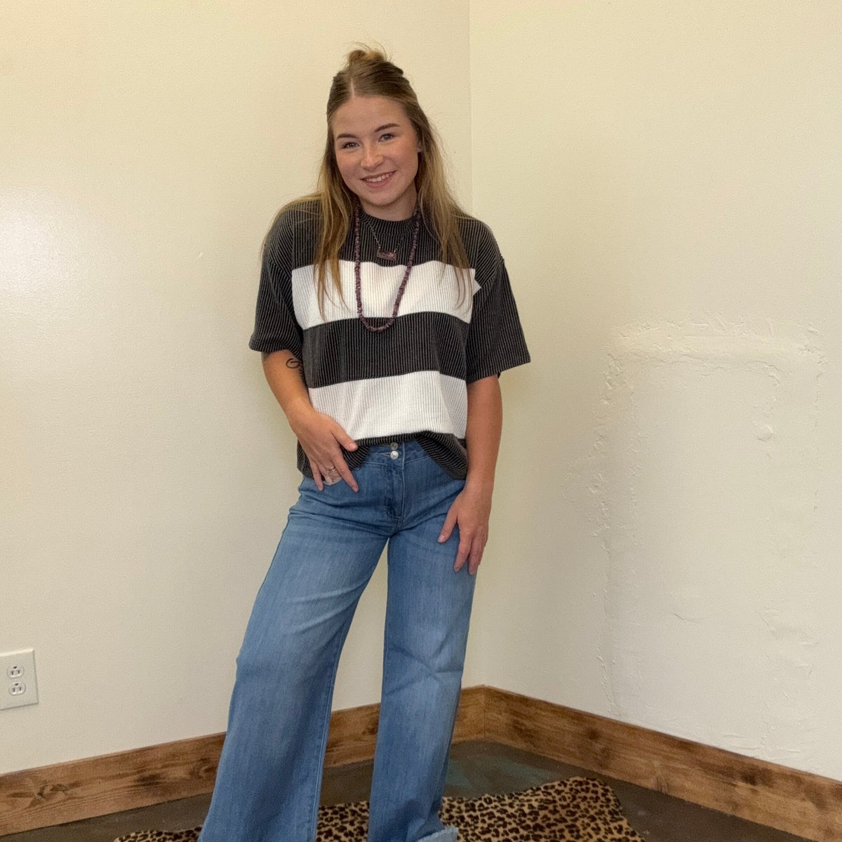 Charcoal Gray & White Chonky Ribbed Short Sleeve Shirt - Country Lace Boutique