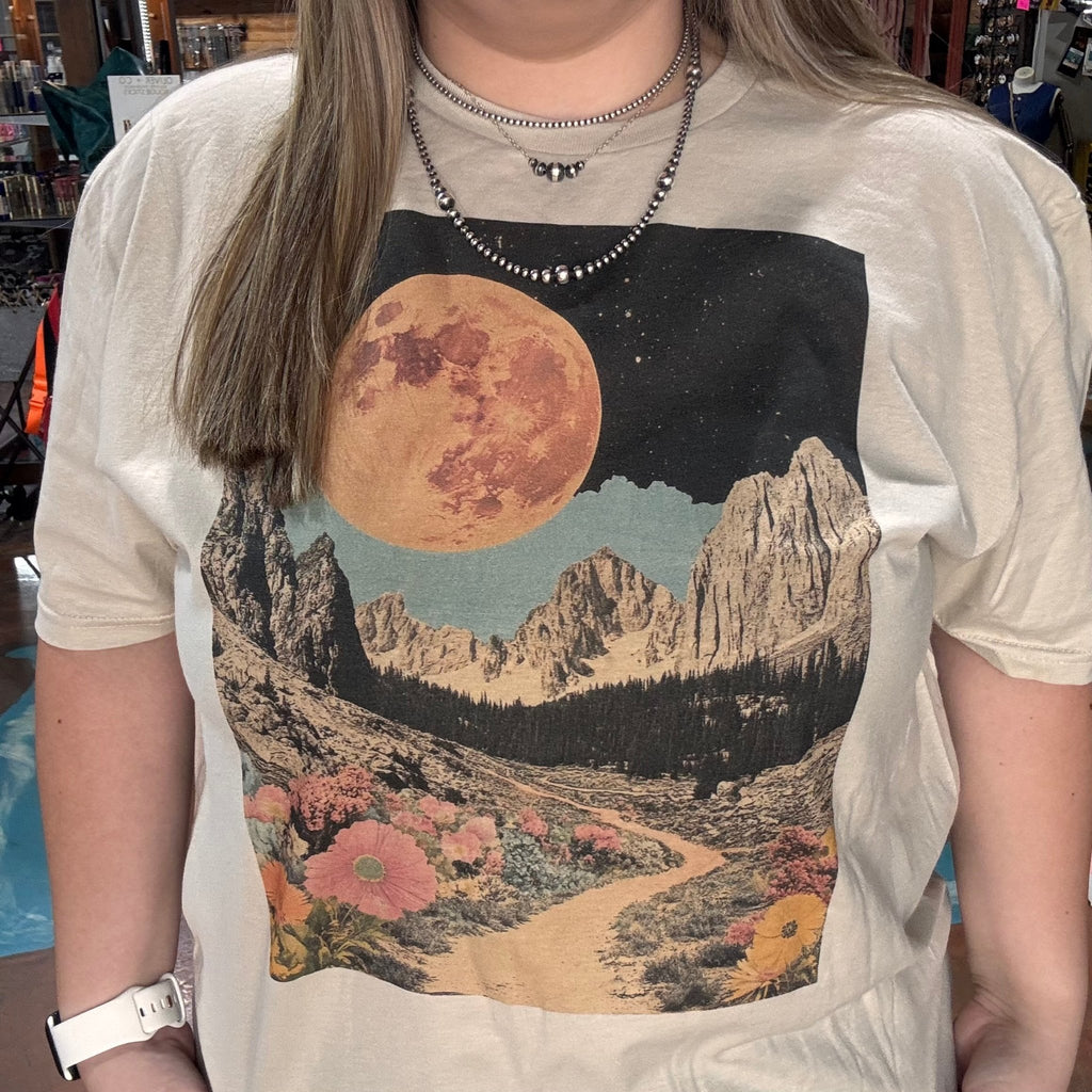 Cream Disco Pop Summer Moon T-shirt - Country Lace Boutique