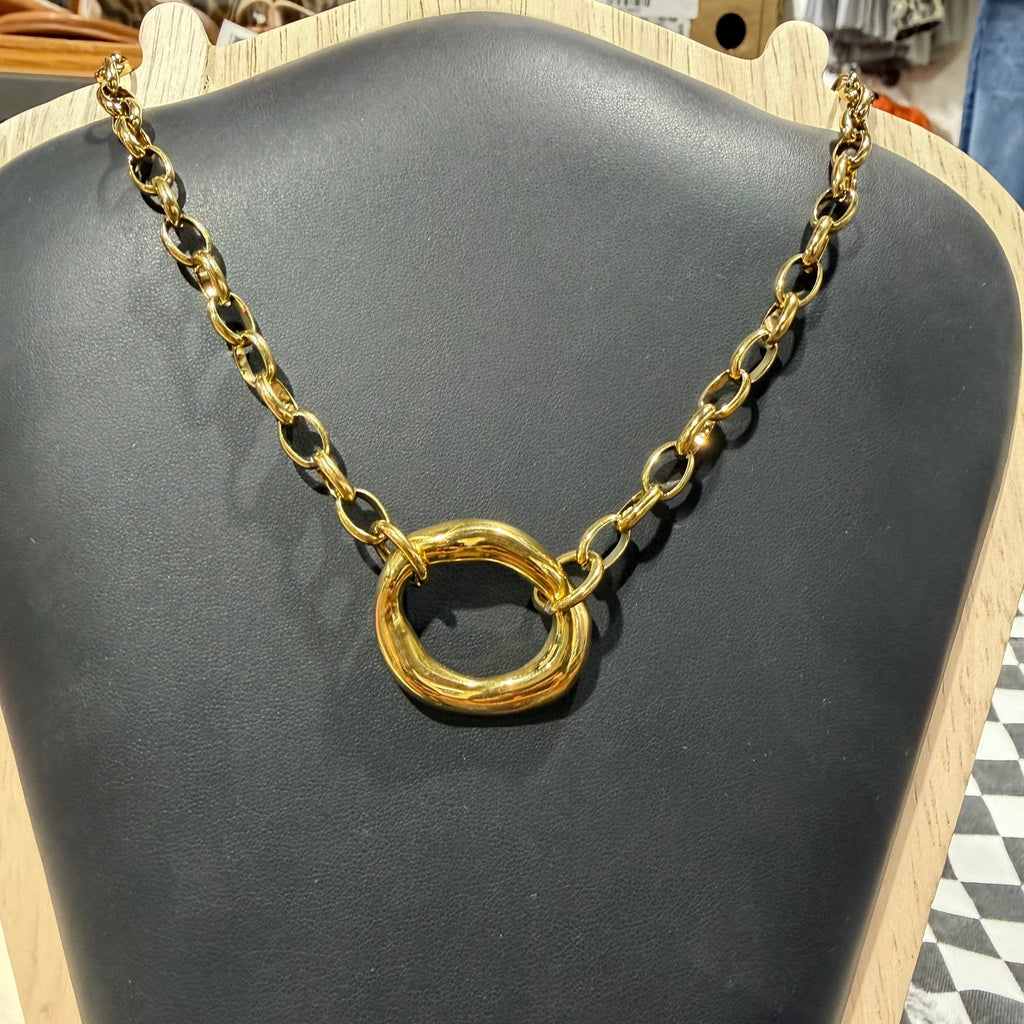 Crooked O Gold Fashion Necklace - Country Lace Boutique
