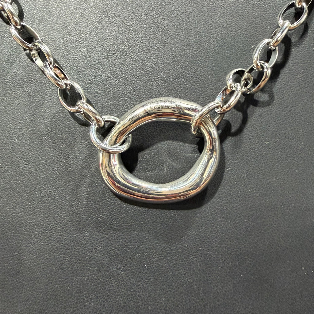 Crooked O Silver Fashion Necklace - Country Lace Boutique